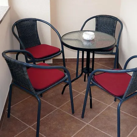 Trojka Apartment
