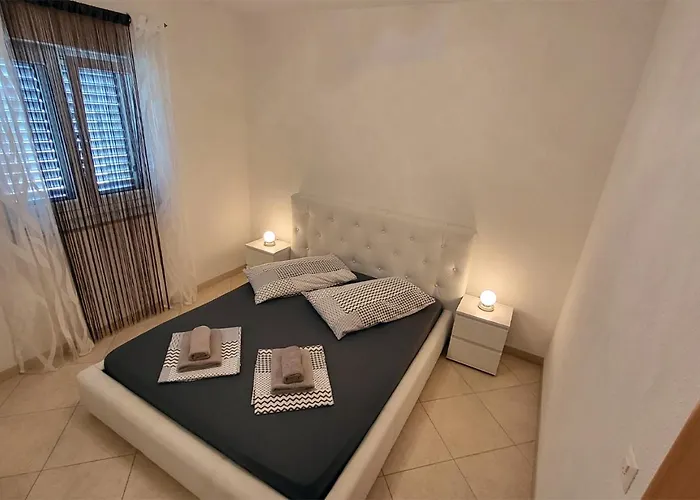 Trojka Novigrad Istria