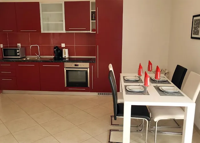 Trojka Διαμέρισμα *