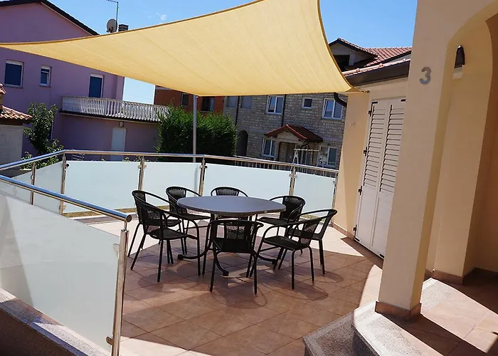 Trojka Διαμέρισμα Novigrad Istria