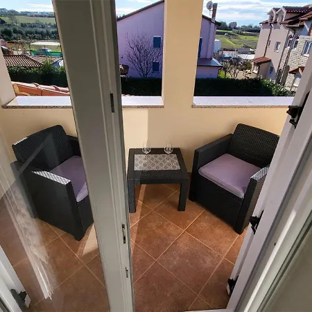 Trojka דירה Novigrad Istria
