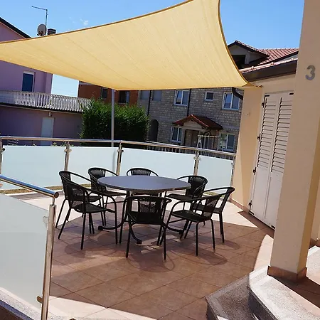Trojka דירה Novigrad Istria